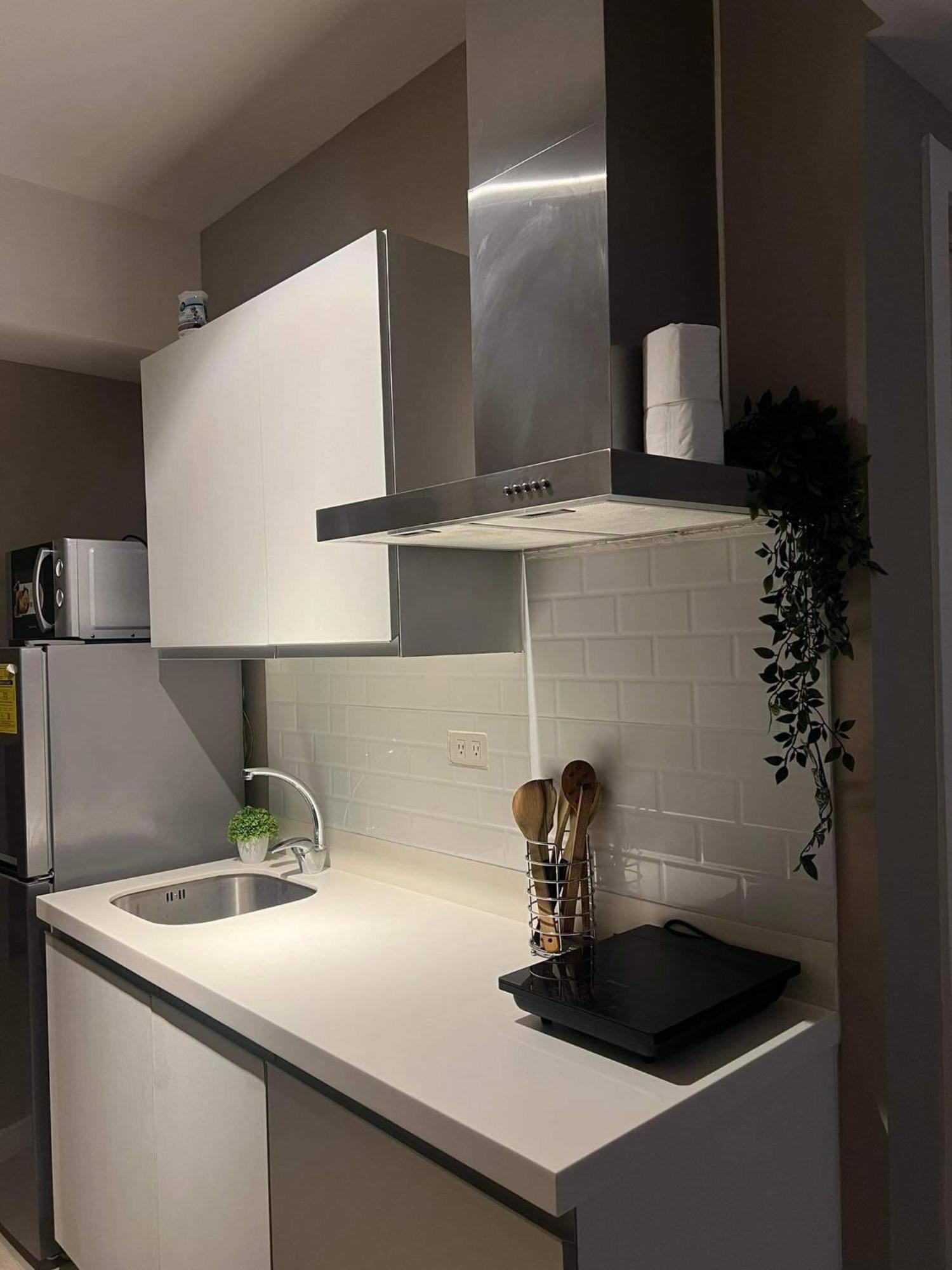 מנילה Azure Urban Resort Residence R&C - Paranaque מראה חיצוני תמונה