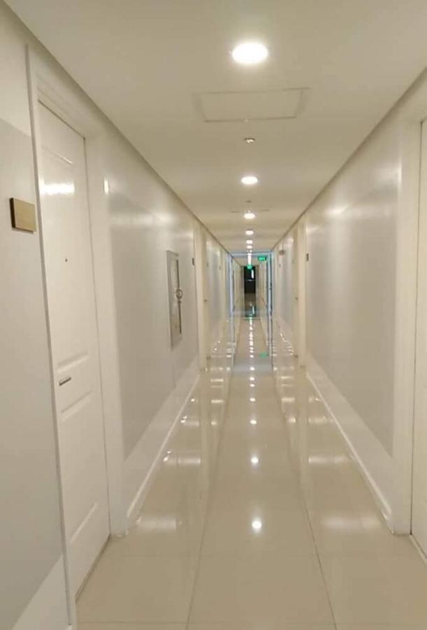 מנילה Azure Urban Resort Residence R&C - Paranaque מראה חיצוני תמונה